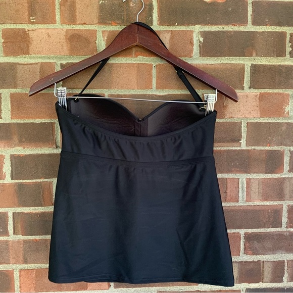 Catalina Black Swimsuit Top Women’s US small NEW - Picture 4 of 8